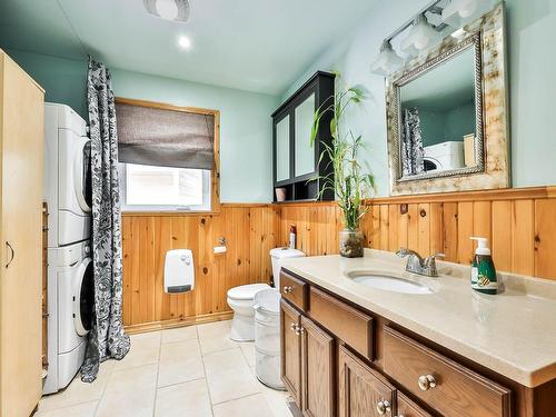 Bathroom - 162  - 162A Ch. Latulippe, Chénéville, QC - Indoor Photo Showing Bathroom