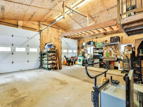 Garage - 162  - 162A Ch. Latulippe, Chénéville, QC - Indoor Photo Showing Garage