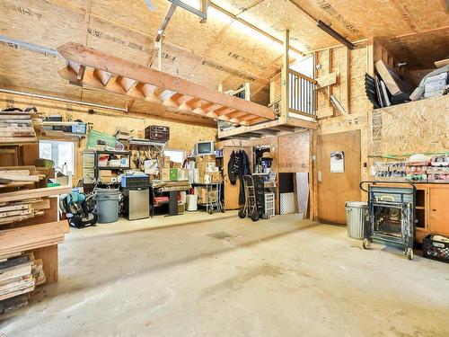 Garage - 162  - 162A Ch. Latulippe, Chénéville, QC - Indoor Photo Showing Garage