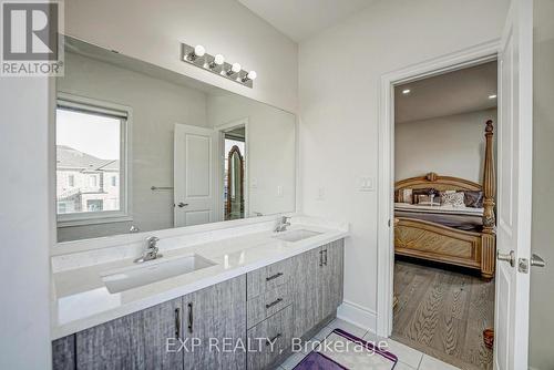 195 Granite Ridge Trail, Hamilton, ON - Indoor Photo Showing Bathroom