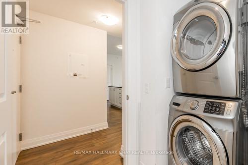 402 - 299 Cundles Road E, Barrie, ON - Indoor Photo Showing Laundry Room