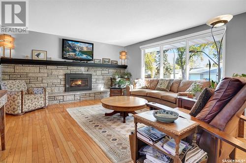 4230 Garnet Street, Regina, SK - Indoor Photo Showing Living Room With Fireplace