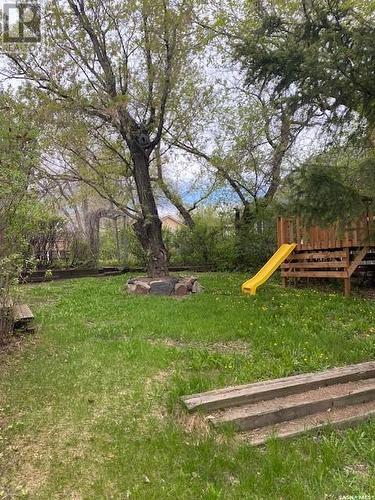 533 Manitoba Avenue, Kerrobert, SK - Outdoor