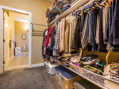 119 Willows Place, Oliver, BC - Indoor With Storage