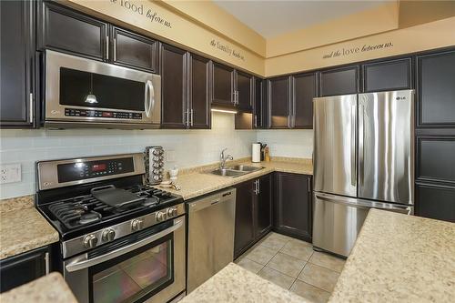 51 Redcedar Crescent, Stoney Creek, ON - Indoor Photo Showing Kitchen With Double Sink