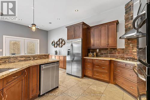 1920 Dunns Line, Severn, ON - Indoor Photo Showing Kitchen