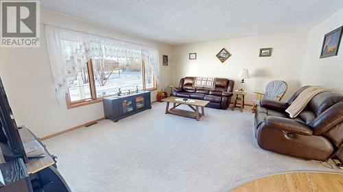 13292 Fell Road, Fort St. John, BC - Indoor Photo Showing Living Room