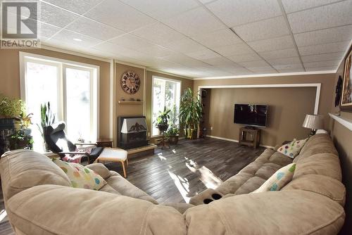 179 Youngfox Rd, Blind River, ON - Indoor Photo Showing Living Room