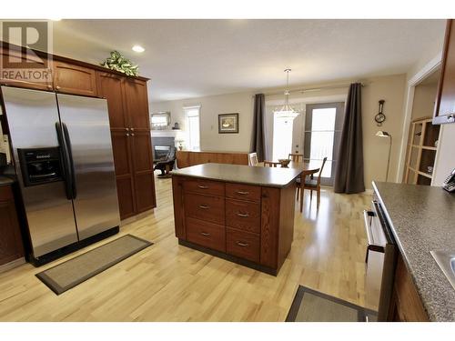 8458 Sparrow Road, Prince George, BC - Indoor Photo Showing Kitchen