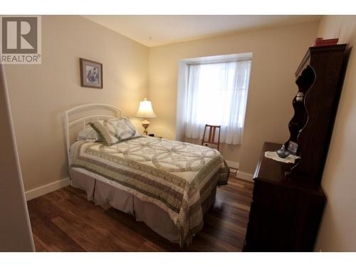8458 Sparrow Road, Prince George, BC - Indoor Photo Showing Bedroom