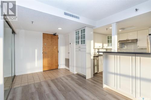 2001 315 5Th Avenue N, Saskatoon, SK - Indoor Photo Showing Kitchen