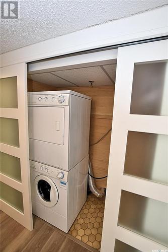 2001 315 5Th Avenue N, Saskatoon, SK - Indoor Photo Showing Laundry Room