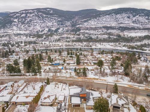 3429 8Th Avenue, Castlegar, BC - Outdoor With View