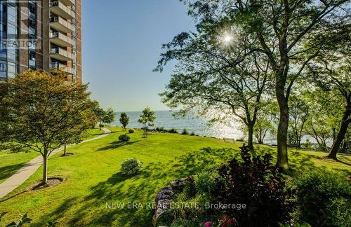 #201 -5250 Lakeshore Dr, Burlington, ON - Outdoor With View