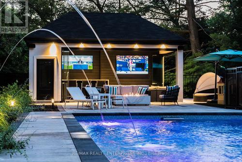 1266 Minaki Rd, Mississauga, ON - Outdoor With In Ground Pool