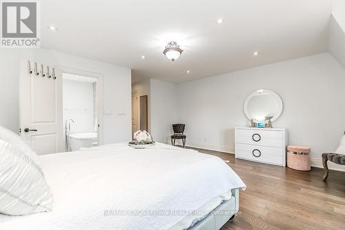 22 Fergus Ave, Richmond Hill, ON - Indoor Photo Showing Bedroom