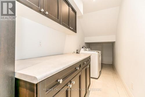 22 Fergus Ave, Richmond Hill, ON - Indoor Photo Showing Laundry Room