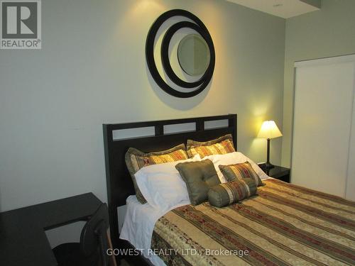 310 - 410 Queens Quay W, Toronto, ON - Indoor Photo Showing Bedroom