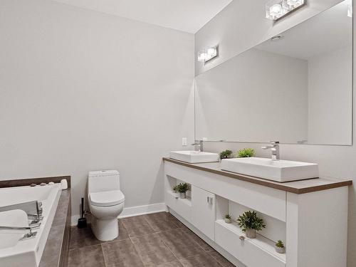 Ensuite bathroom - 101-48 Rue De Boigne, Blainville, QC - Indoor Photo Showing Bathroom