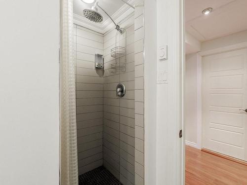 Salle de bains - 7 Rue Dalhousie, Candiac, QC - Indoor Photo Showing Bathroom