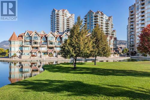 1075 Sunset Drive Unit# 1902, Kelowna, BC - Outdoor With Facade
