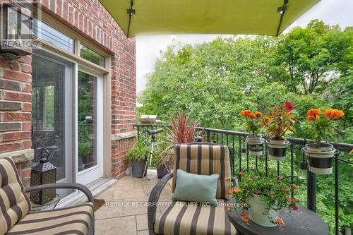 #306 -390 Upper Middle Rd E, Oakville, ON - Outdoor With Exterior