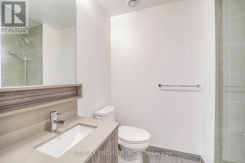 3207 - 5 Buttermill Avenue, Vaughan, ON - Indoor Photo Showing Bathroom