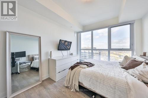 3633 - 5 Mabelle Avenue, Toronto, ON - Indoor Photo Showing Bedroom
