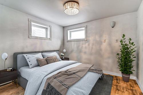 Bedroom - 1080 Rue Parnasse, Brossard, QC - Indoor Photo Showing Bedroom