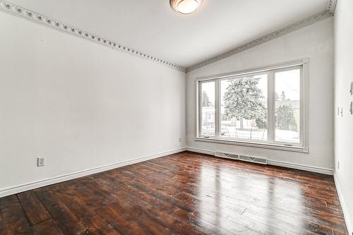Living room - 1080 Rue Parnasse, Brossard, QC - Indoor Photo Showing Other Room