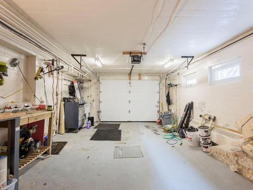 Garage - 94 Av. Beloeil, Montréal (Outremont), QC - Indoor Photo Showing Garage