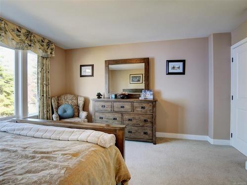 1820 Marina Way, North Saanich, BC - Indoor Photo Showing Bedroom