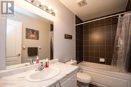 37 Gunsolus Road, Kawartha Lakes, ON - Indoor Photo Showing Bathroom
