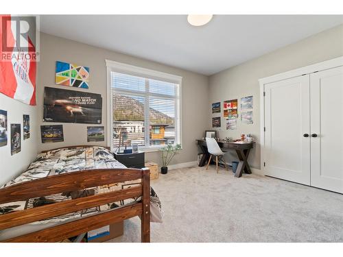 2699 Ridgemount Drive, West Kelowna, BC - Indoor Photo Showing Bedroom