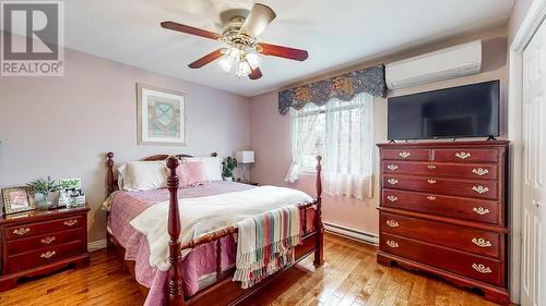 26 Huntingdale Drive, St. John'S, NL - Indoor Photo Showing Bedroom
