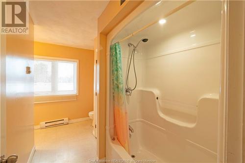159 Whitepine Rd, Riverview, NB - Indoor Photo Showing Bathroom