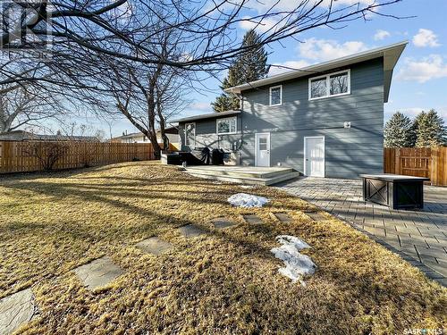 1960 Hillcrest Drive, Swift Current, SK - Outdoor