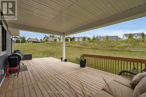 28 Thoroughbred Dr, Oro-Medonte, ON - Outdoor With Deck Patio Veranda With Exterior