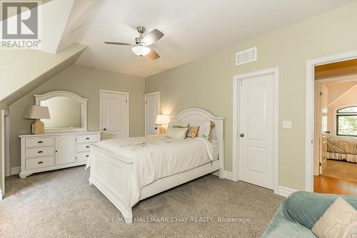 1 Pierce Crt, Springwater, ON - Indoor Photo Showing Bedroom