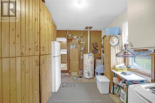 29883 West Bothwell Road, Bothwell, ON - Indoor Photo Showing Laundry Room