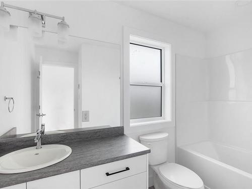 915 Greystone Pl, Langford, BC - Indoor Photo Showing Bathroom
