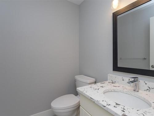 103-2899 River Rd, Chemainus, BC - Indoor Photo Showing Bathroom