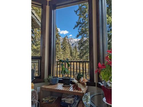 5172 Riverside Close, Fairmont Hot Springs, BC -  With Exterior