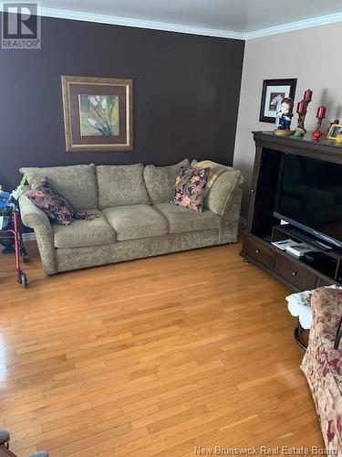 105 Millview Street, Dalhousie, NB - Indoor Photo Showing Living Room