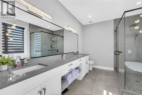 6061 Pike Road, Amherstburg, ON - Indoor Photo Showing Bathroom