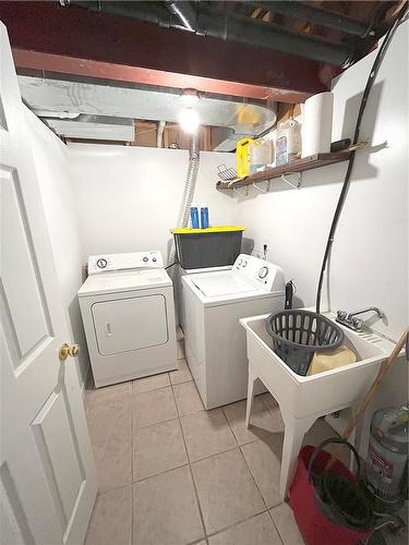 126 Chester Avenue, Hamilton, ON - Indoor Photo Showing Laundry Room