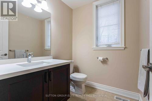 38 Richmond Park Drive, Georgina, ON - Indoor Photo Showing Bathroom