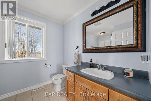 1149 County Road 5, Prince Edward County, ON - Indoor Photo Showing Bathroom