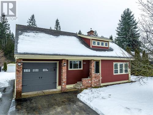 1573 Mountain View Drive, Revelstoke, BC - Outdoor