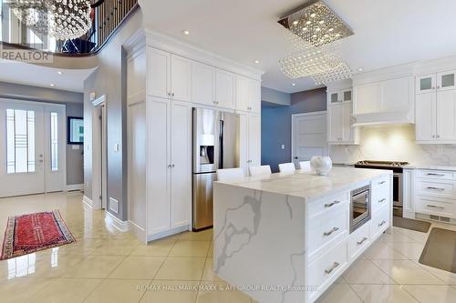11 Woodland Dr, Alnwick/Haldimand, ON - Indoor Photo Showing Kitchen With Upgraded Kitchen